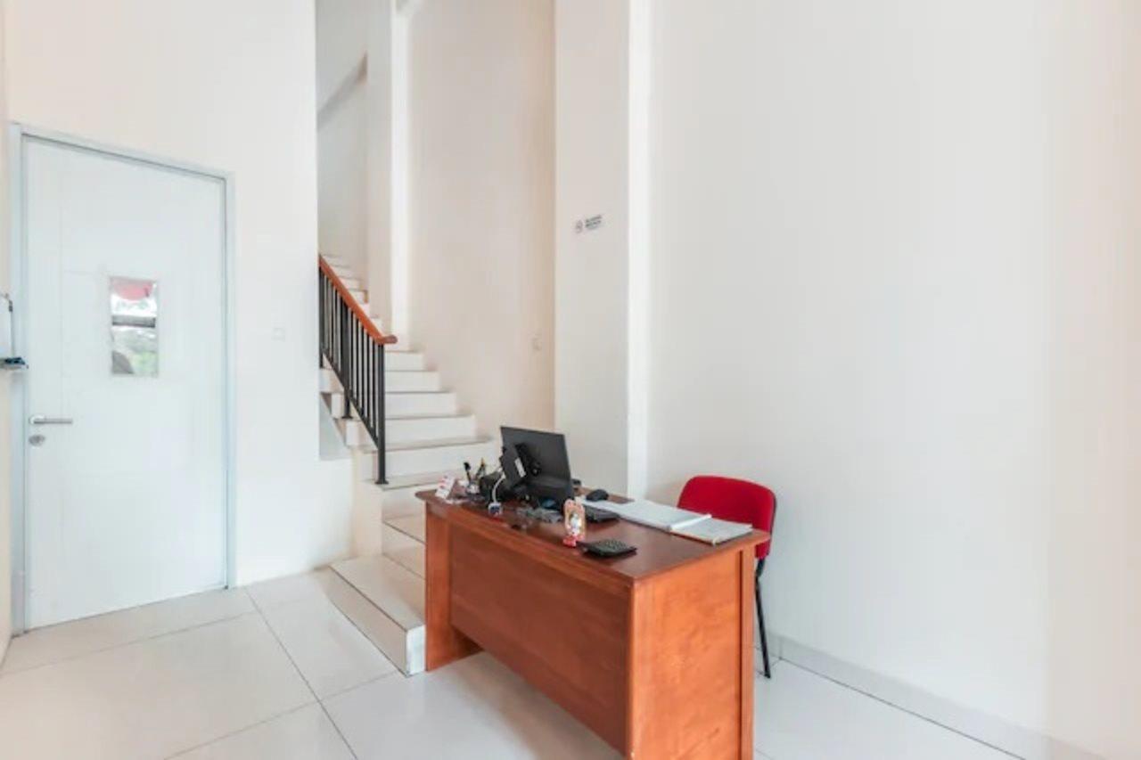 Super Oyo 1620 Sion Family Residence Grobogan Екстер'єр фото