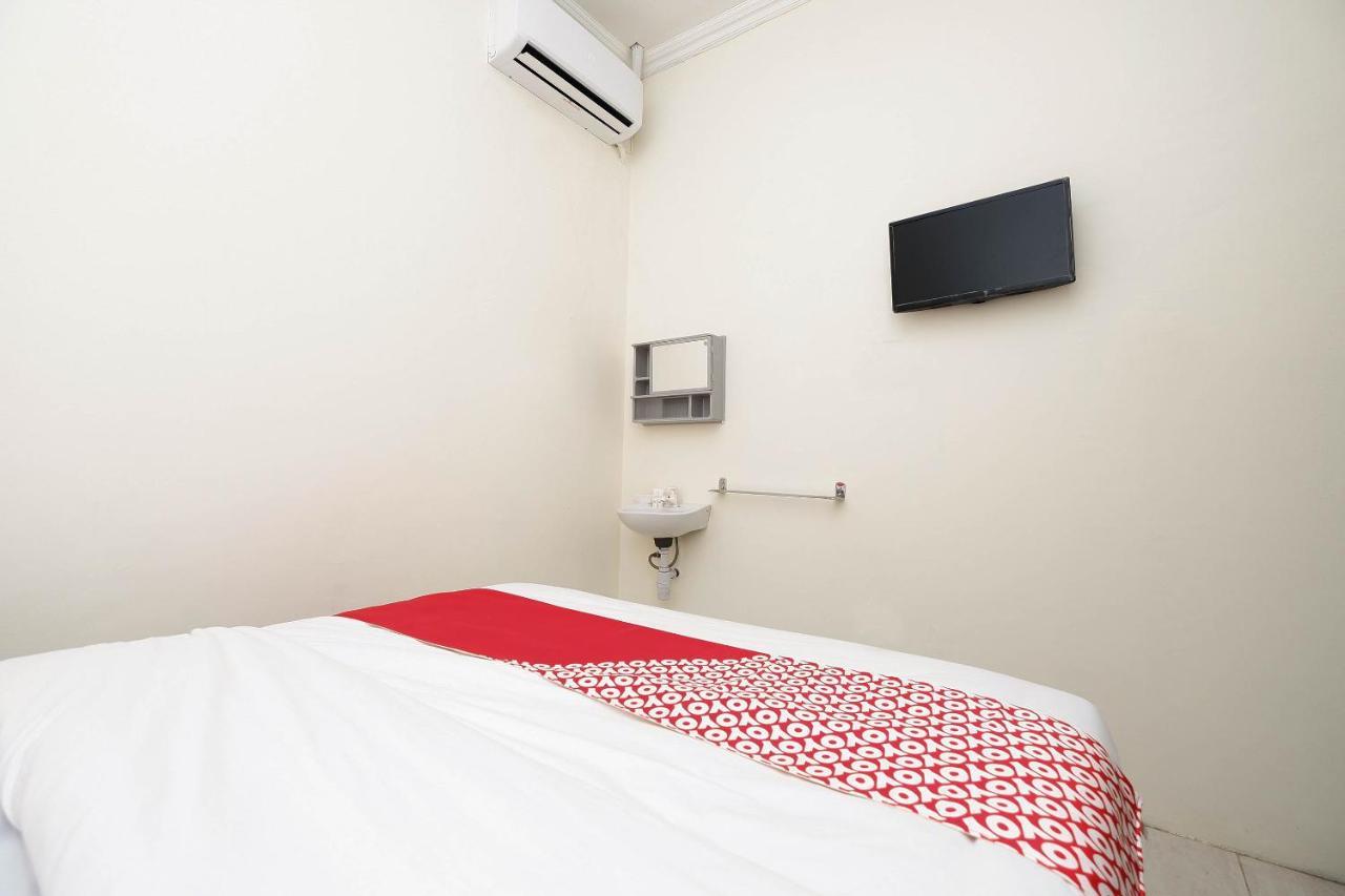 Super Oyo 1620 Sion Family Residence Grobogan Екстер'єр фото