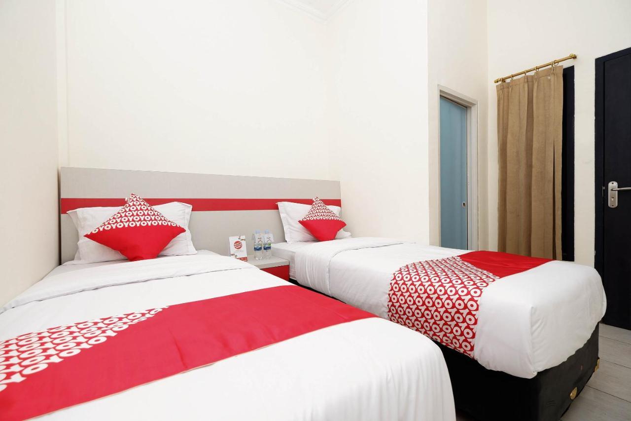 Super Oyo 1620 Sion Family Residence Grobogan Екстер'єр фото