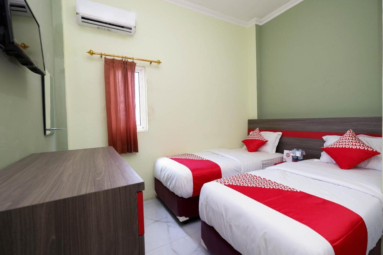 Super Oyo 1620 Sion Family Residence Grobogan Екстер'єр фото