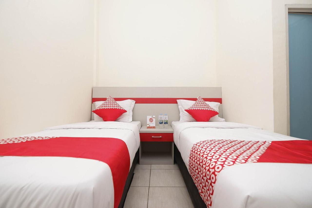 Super Oyo 1620 Sion Family Residence Grobogan Екстер'єр фото